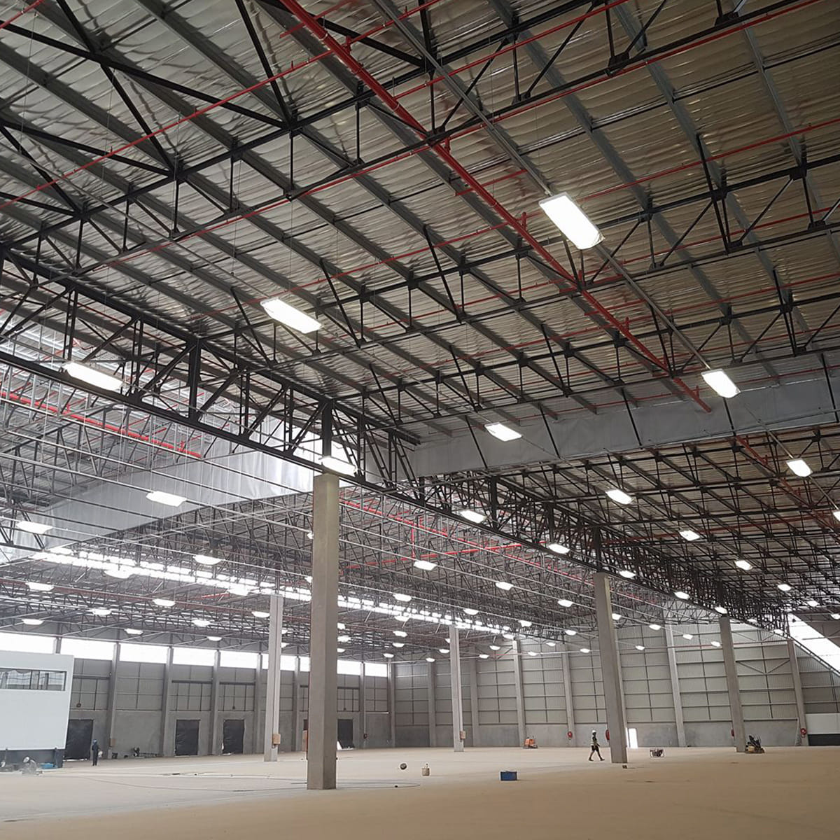 Fire sprinkler installation in warehouse facility